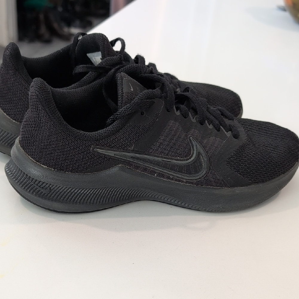 Nike Men's Black Running Shoes